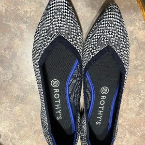 Rothy’s 9.5 Navy and White points